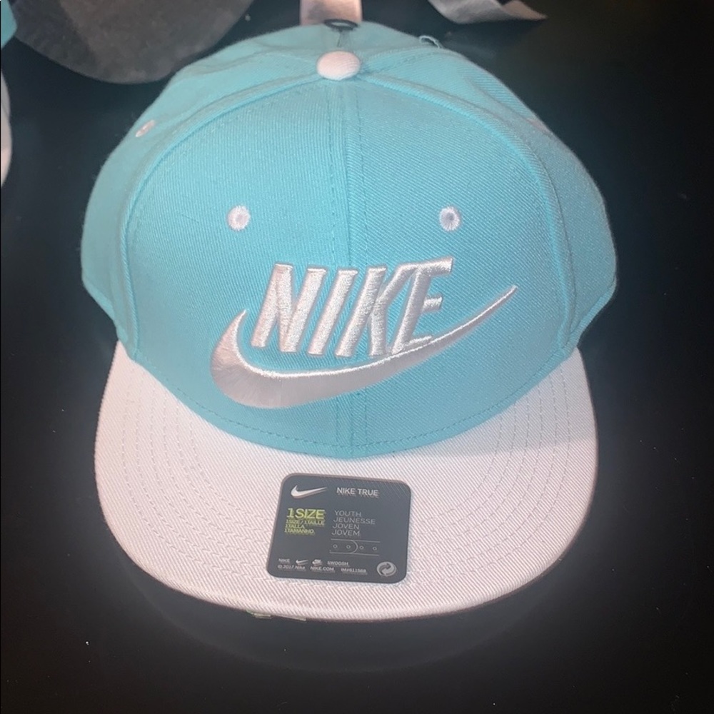 NEW Nike True Youth Hat